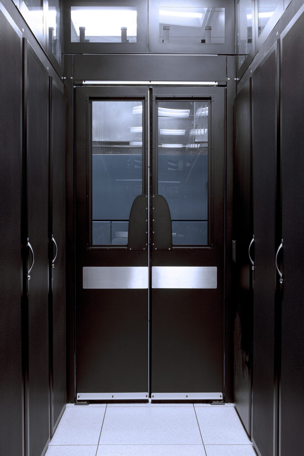 Data center inside hot aisle containment EORDs